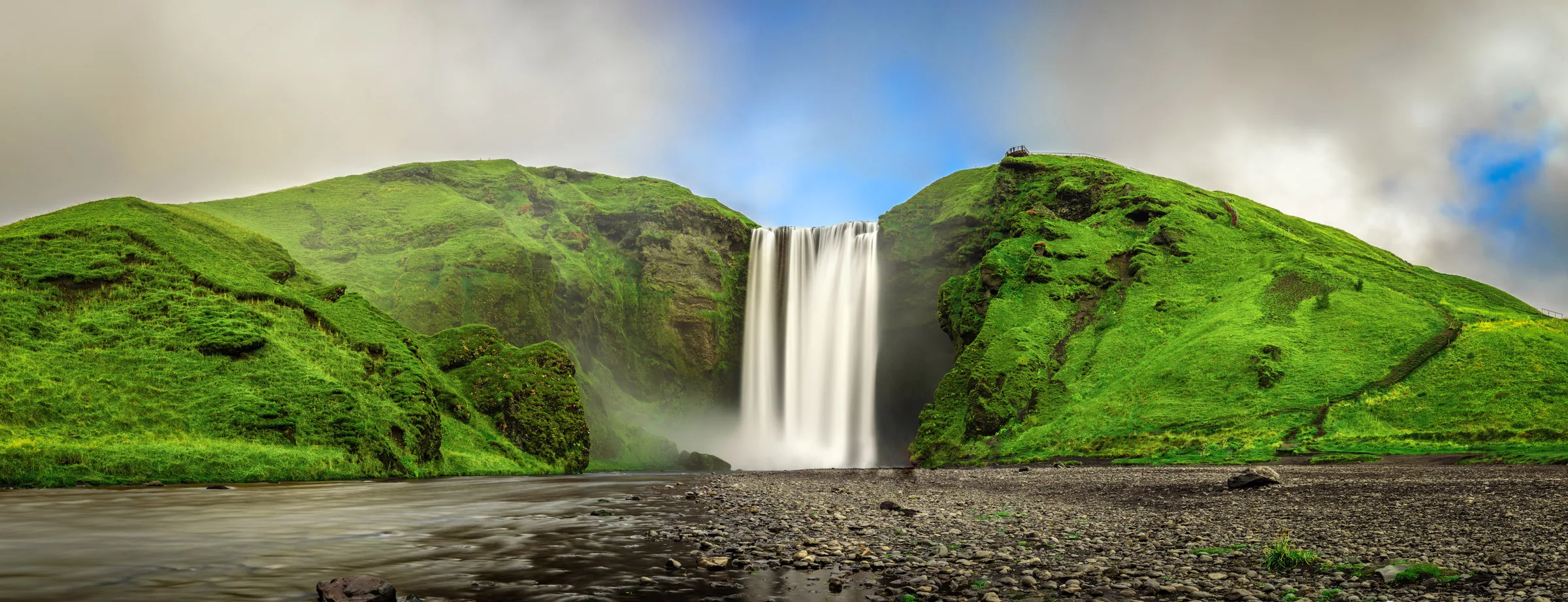 Wasserfall Skogafoss in Südisland